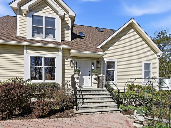 25 Hopkins Lane, Armonk NY 10504