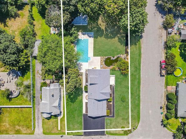 48 Vernon Street, Patchogue NY 11772