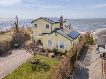 2 Shore Road