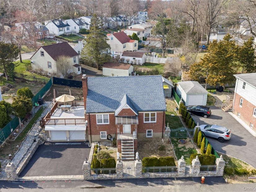 18 Butler Place, Yonkers NY 10710