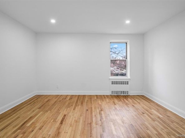 6535 Yellowstone Boulevard 2F, Forest Hills NY 11375