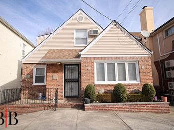 1623 Hendrickson Street