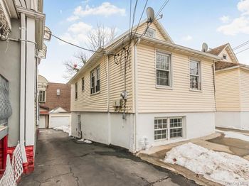 3302 Bronxwood Avenue