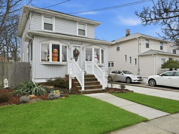 307 Frederick Avenue, Bellmore NY 11710