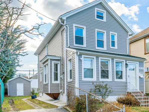 15424 13th Avenue, Beechhurst NY 11357