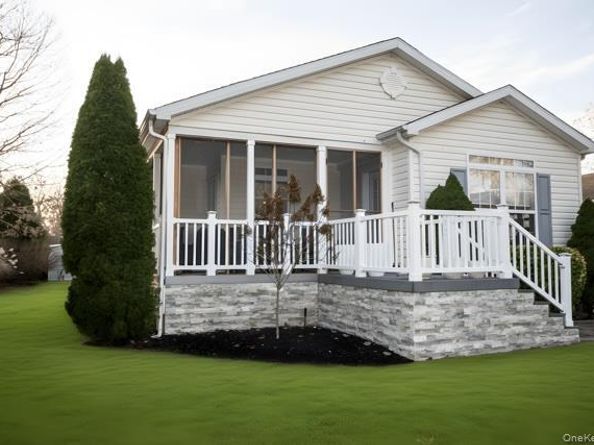 1661 # 519 Old Country rd 519, Riverhead NY 11901