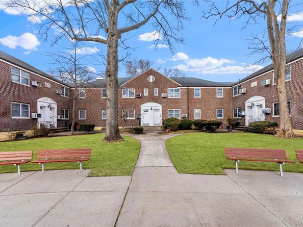 255-25 61st Avenue 3881, Little Neck NY 11362