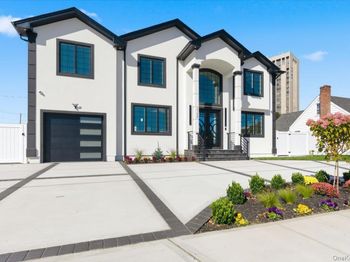 2159 Franklin Avenue