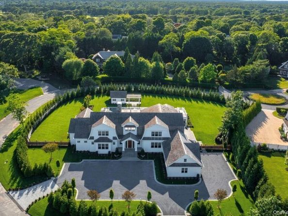5 Michaels Way, Westhampton Beach NY 11978
