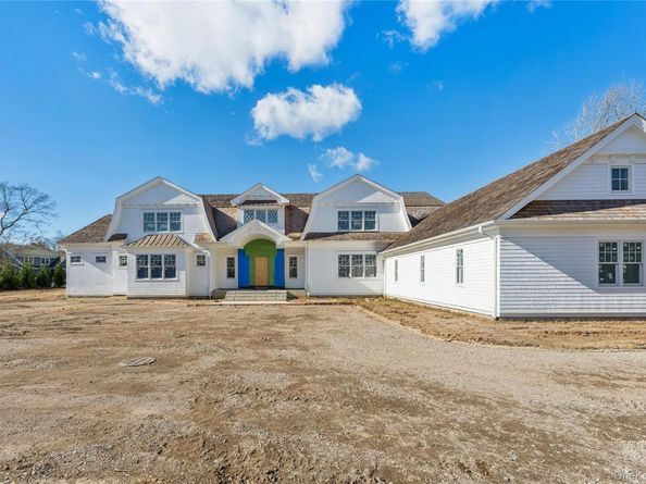 5 Michaels Way, Westhampton Beach NY 11978