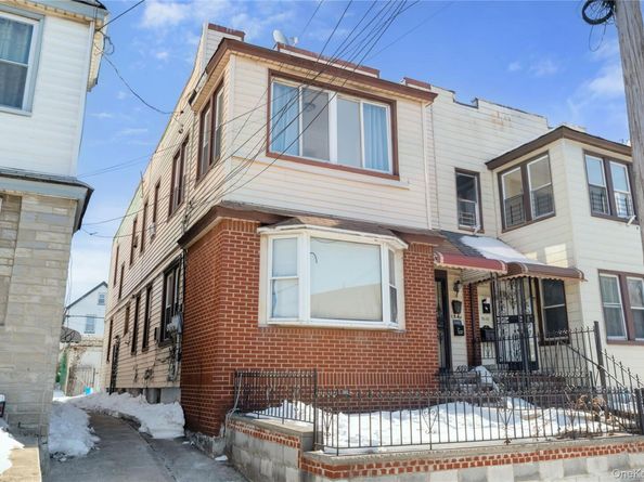 93-45 202nd Street, Hollis NY 11423