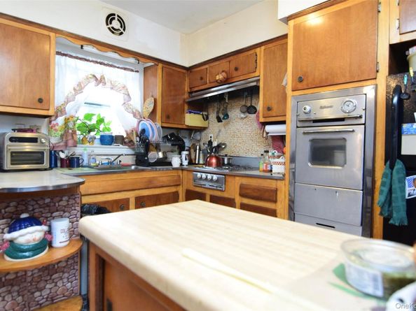 3317 Gunther Avenue, Bronx NY 10469