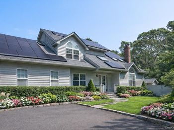 97 Spring Close Highway