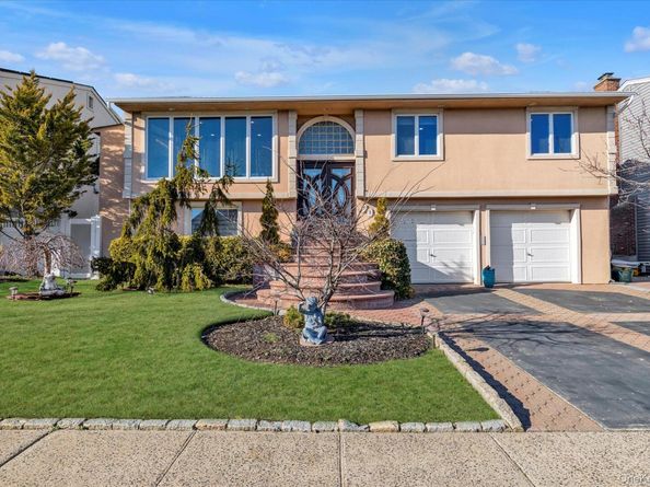 909 Gerry Avenue, Lido Beach NY 11561