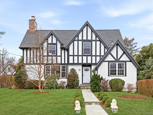 11 Van Buren Place, White Plains NY 10603