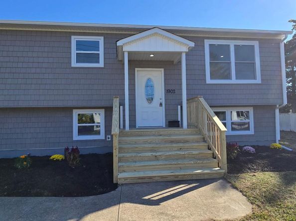 1902 Race Avenue, Medford NY 11763