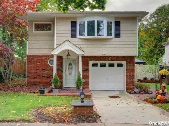 12 Deamer Court, Huntington Station NY 11746