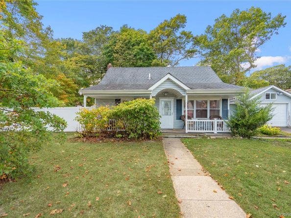 660 Rosevale Avenue, Lake Ronkonkoma NY 11779