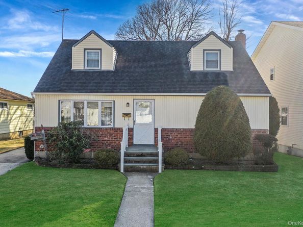 1826 Camp Avenue, Merrick NY 11566