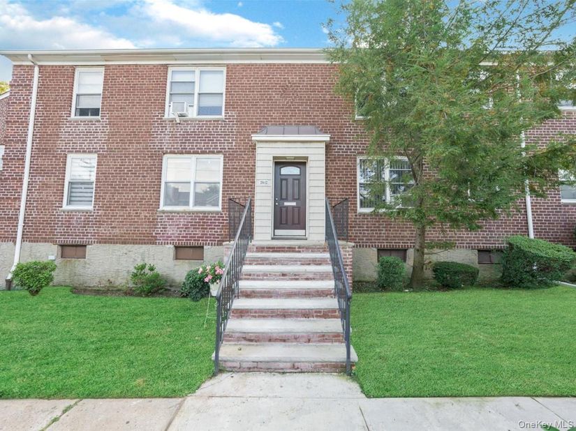 204-12 35th Avenue 254, Bayside NY 11361