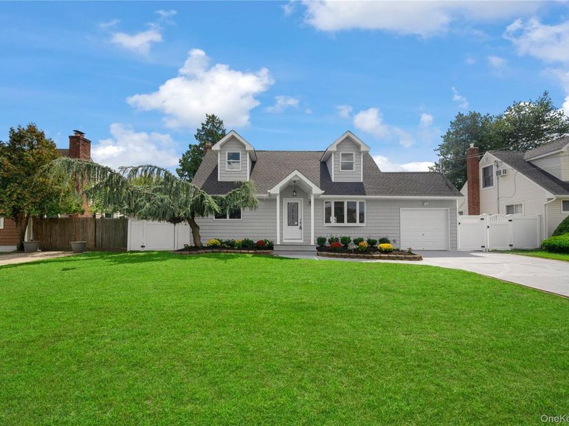 126 Lambert Avenue, Farmingdale NY 11735