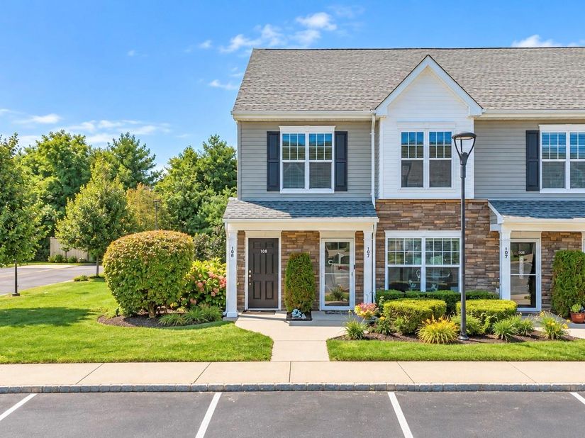 106 Weatherby Lane, Central Islip NY 11722