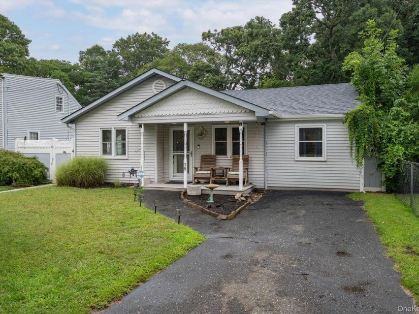 75 Westminster Drive, Shirley NY 11967