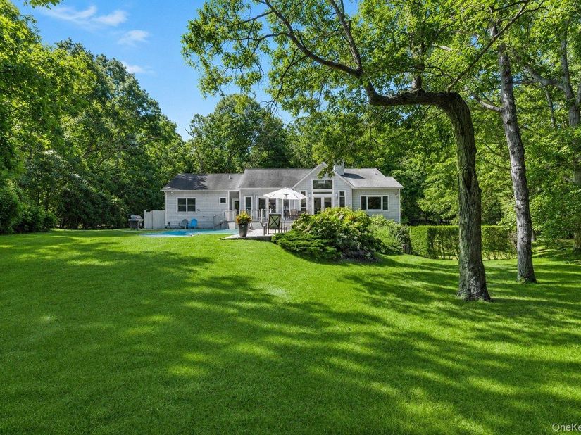36 Pepperidge Lane, Amagansett NY 11930
