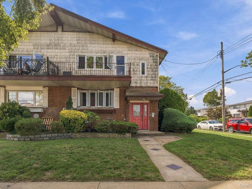 81-02 149th Avenue, Howard Beach NY 11414