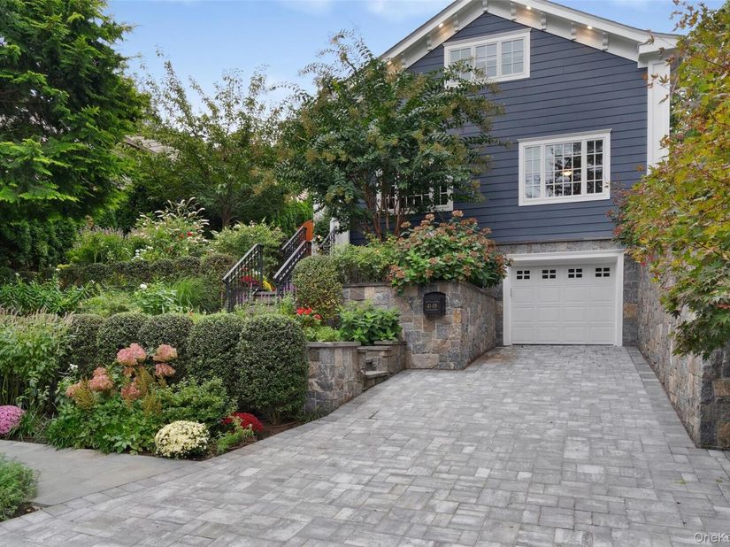 4108 Orient Avenue, Douglaston NY 11363