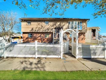 1111 Franklin Avenue