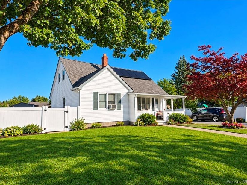 81 Westwood Avenue, Deer Park NY 11729