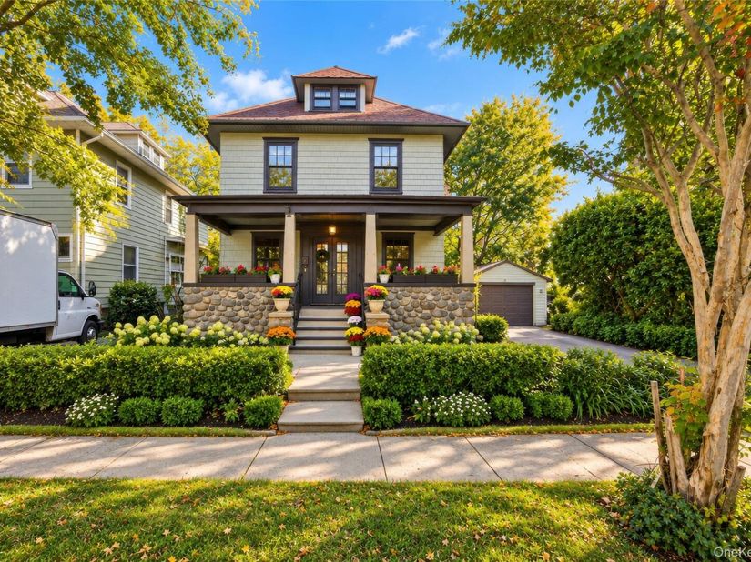29 Overhill Place, Yonkers NY 10704