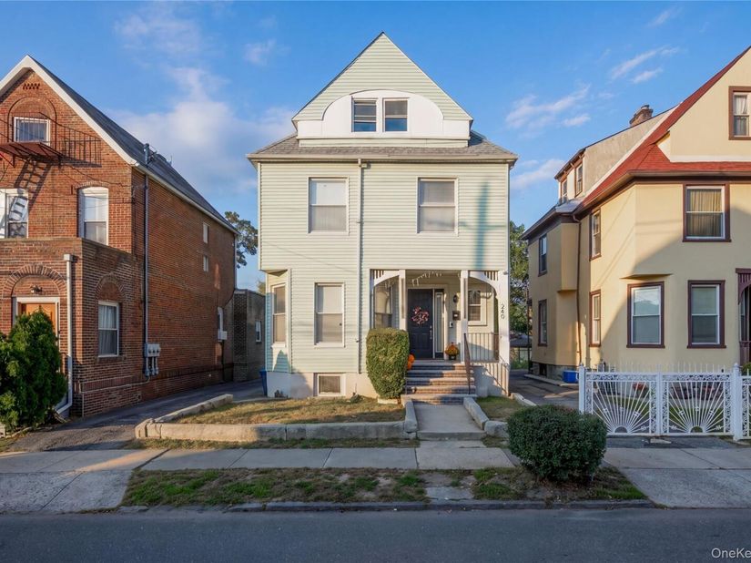 240 S 10th Avenue, Mount Vernon NY 10550