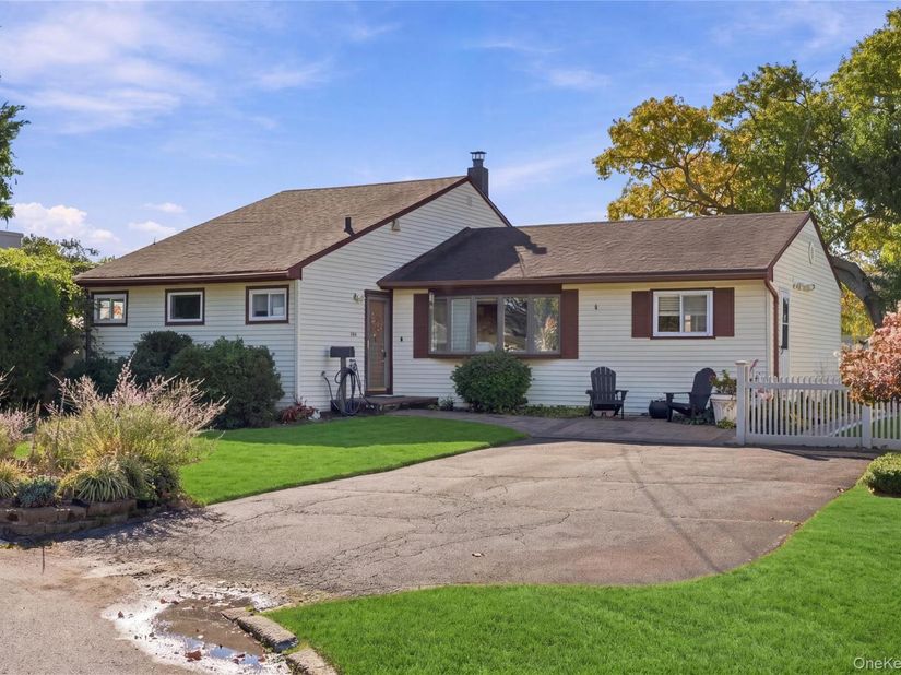 1316 Brooklyn Boulevard, Bay Shore NY 11706