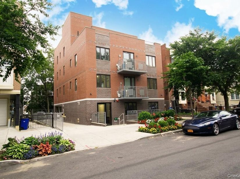 108-38 41St Ave 2B, Corona NY 11368