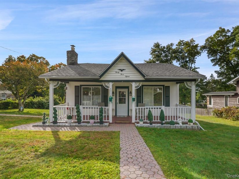 3315 Lookout Street, Mohegan Lake NY 10547