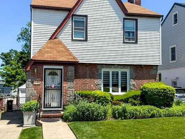 15-17 146th Street, Whitestone NY 11357