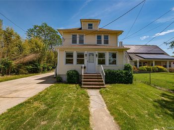 129 Bay Avenue