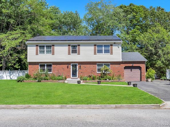 83 Strathmore Village Drive, South Setauket NY 11720