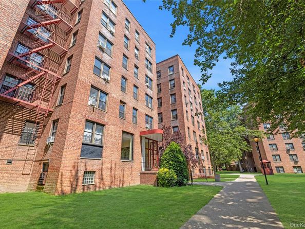 150-11 72nd Road 6E, Kew Garden Hills NY 11367