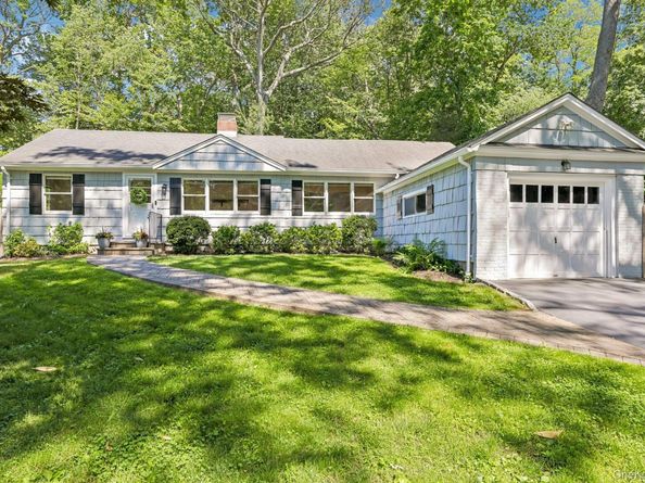 67 Quaker Path, Stony Brook NY 11790