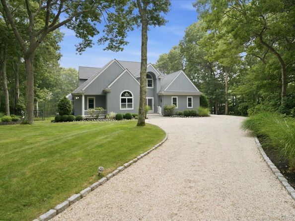 90 Lakeside Lane, Westhampton NY 11977