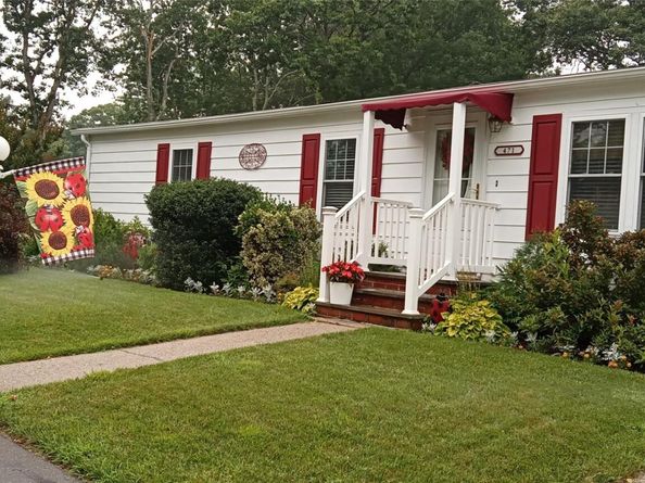 1661 Old Country Rd 471, Riverhead NY 11901
