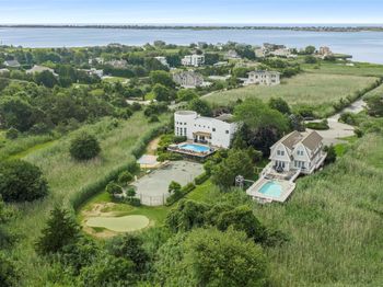 12 Bay Meadow Lane