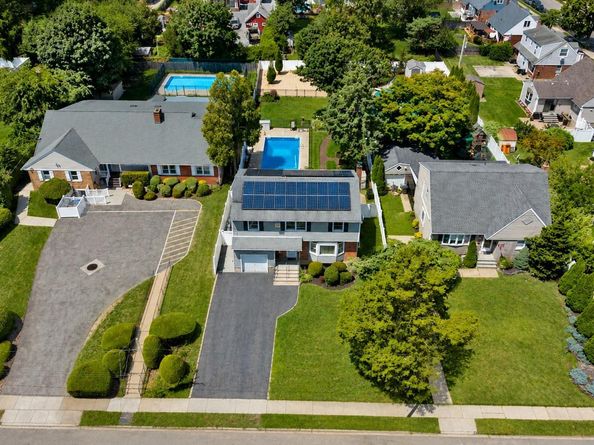 66 Wolcott Road, Levittown NY 11756