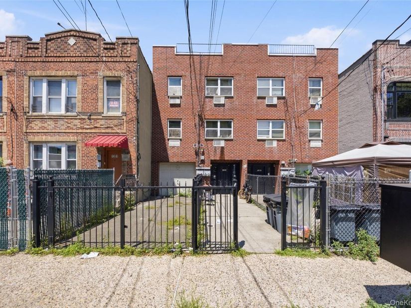 1395 Sutter Avenue, Brooklyn NY 11208