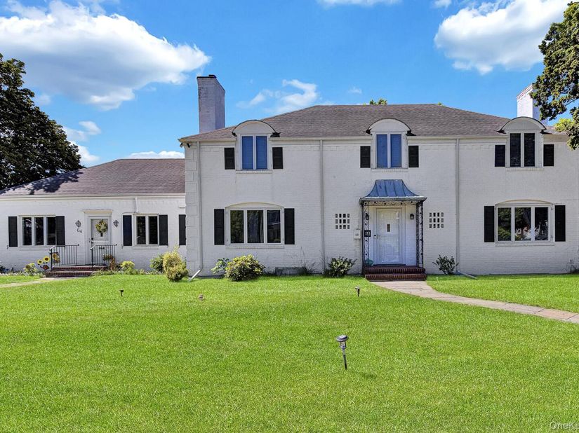 64 E Roe Boulevard, Patchogue NY 11788