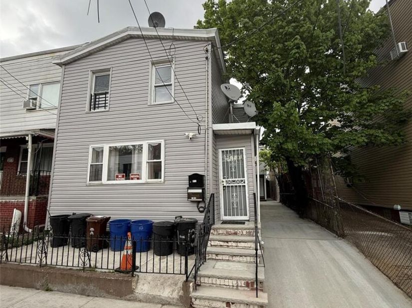9113 77th St, Woodhaven NY 11421