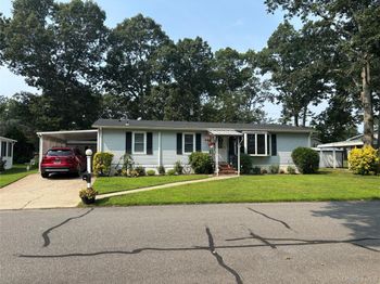 1661 Old Country Road
